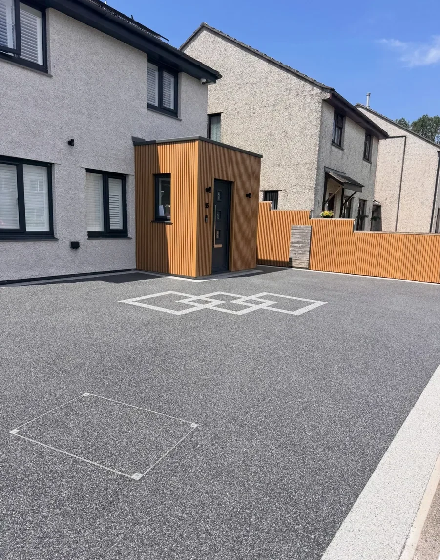 Resin driveway, Helston, finished by HW Contractors