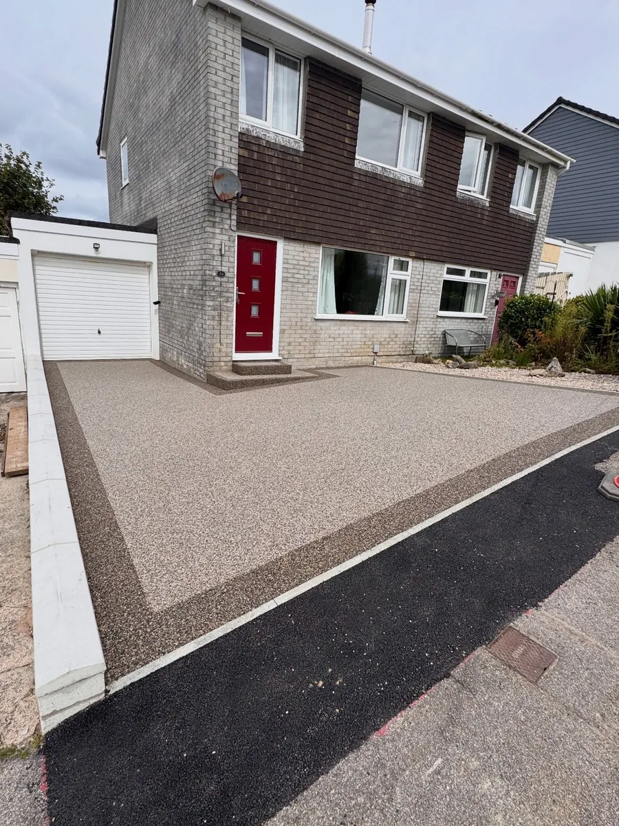 Resin driveway, Porthleven, finished by HW Contractors
